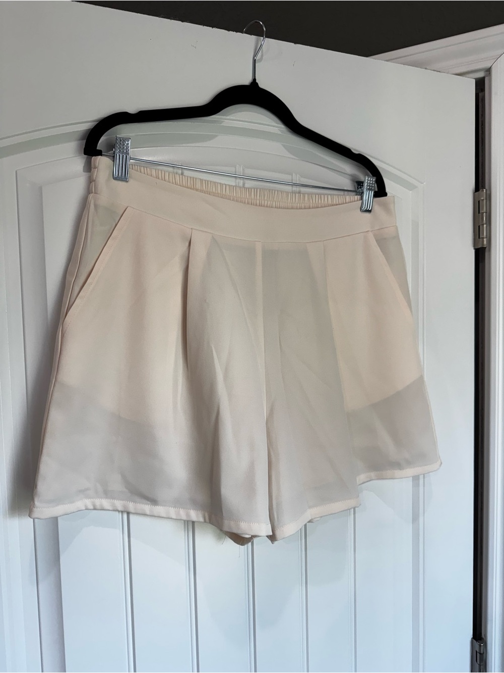 SSYS The Label Cream Pleated High Waist Elastic Shorts XL Tailored NWOT